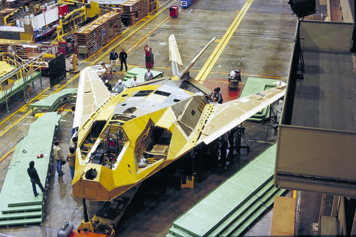 Stealth Unveiled, 1990