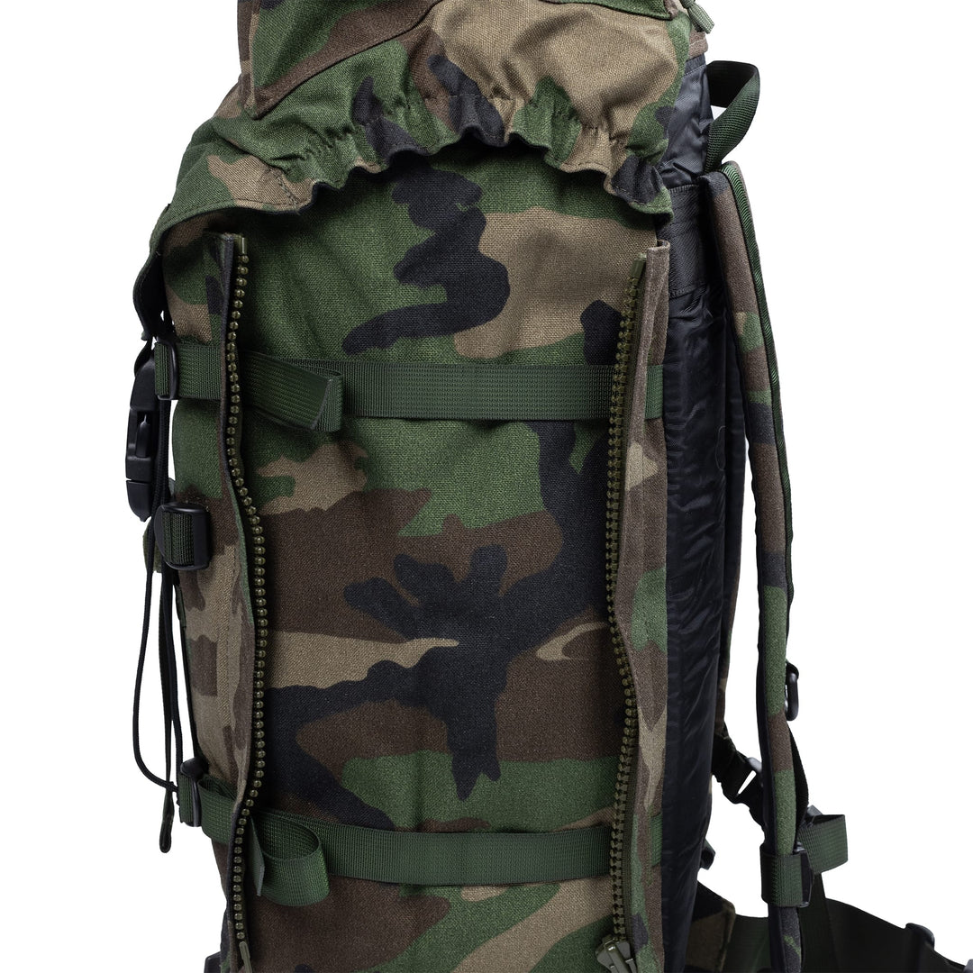 Dutch Lowe Alpine "Strike" 40L Pack