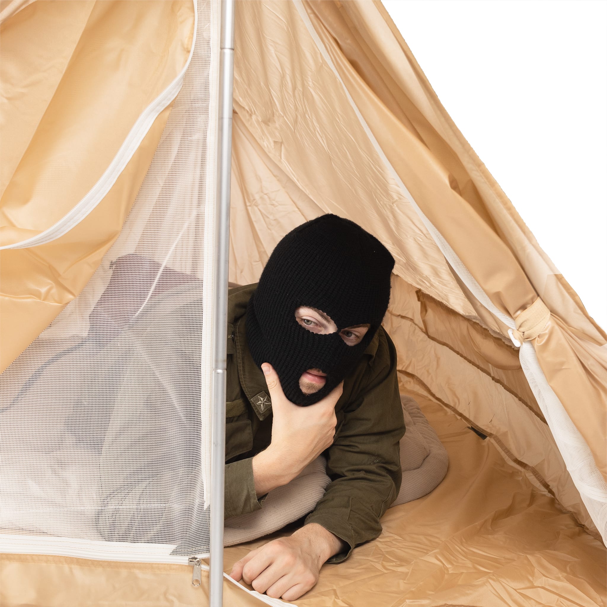 tent in french French F1 Tent