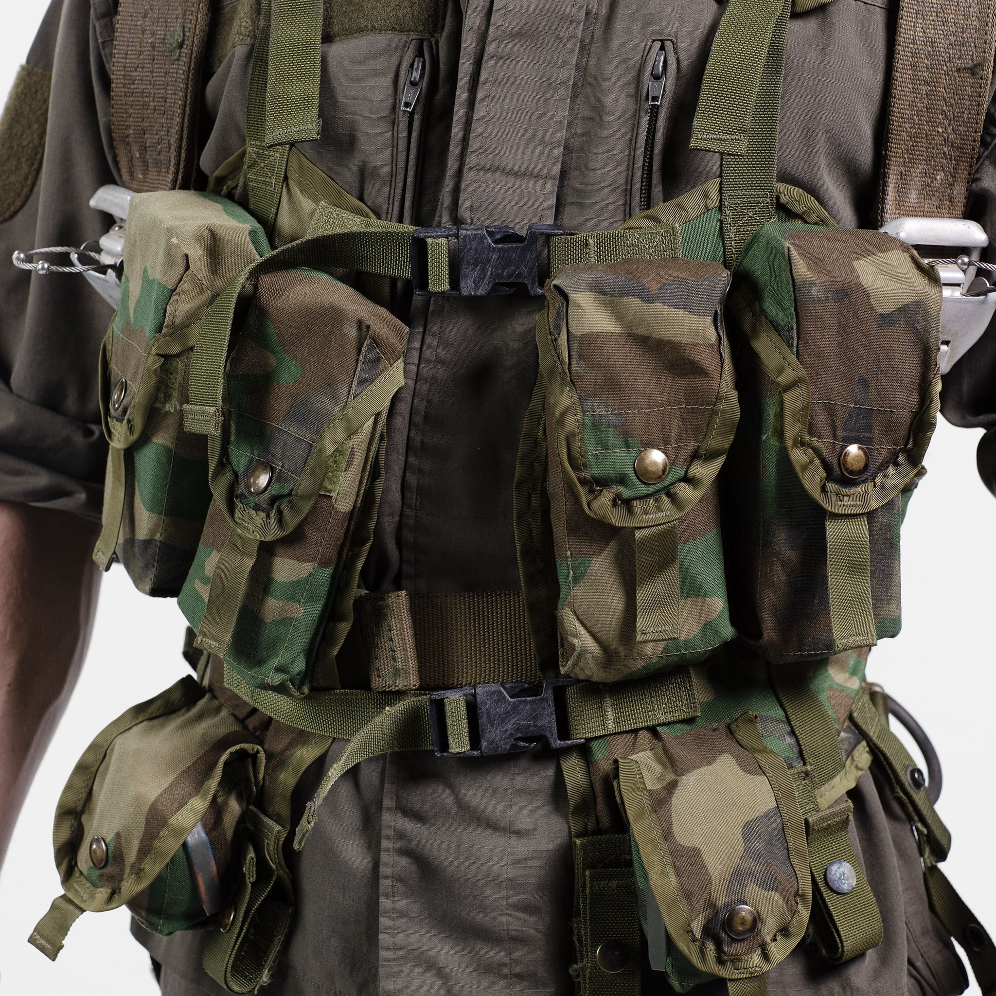 "First Gen" USGI M81 Woodland Load Bearing Vest
