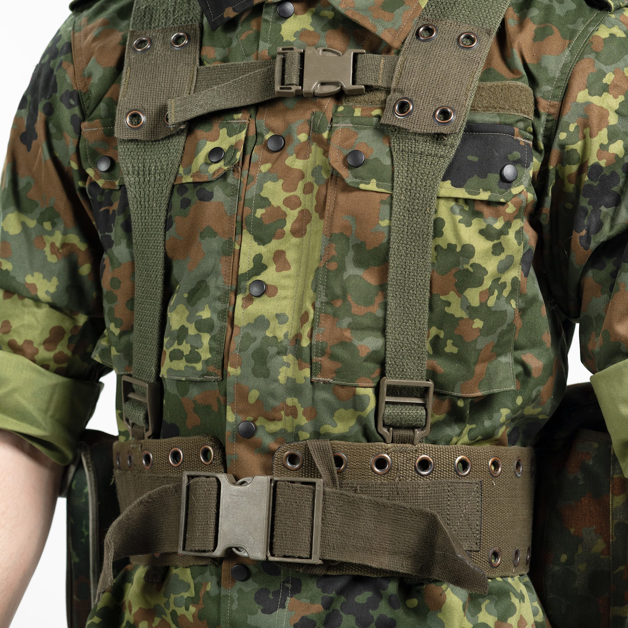 Bundeswehr Flecktarn Lochkoppel Load Bearing System