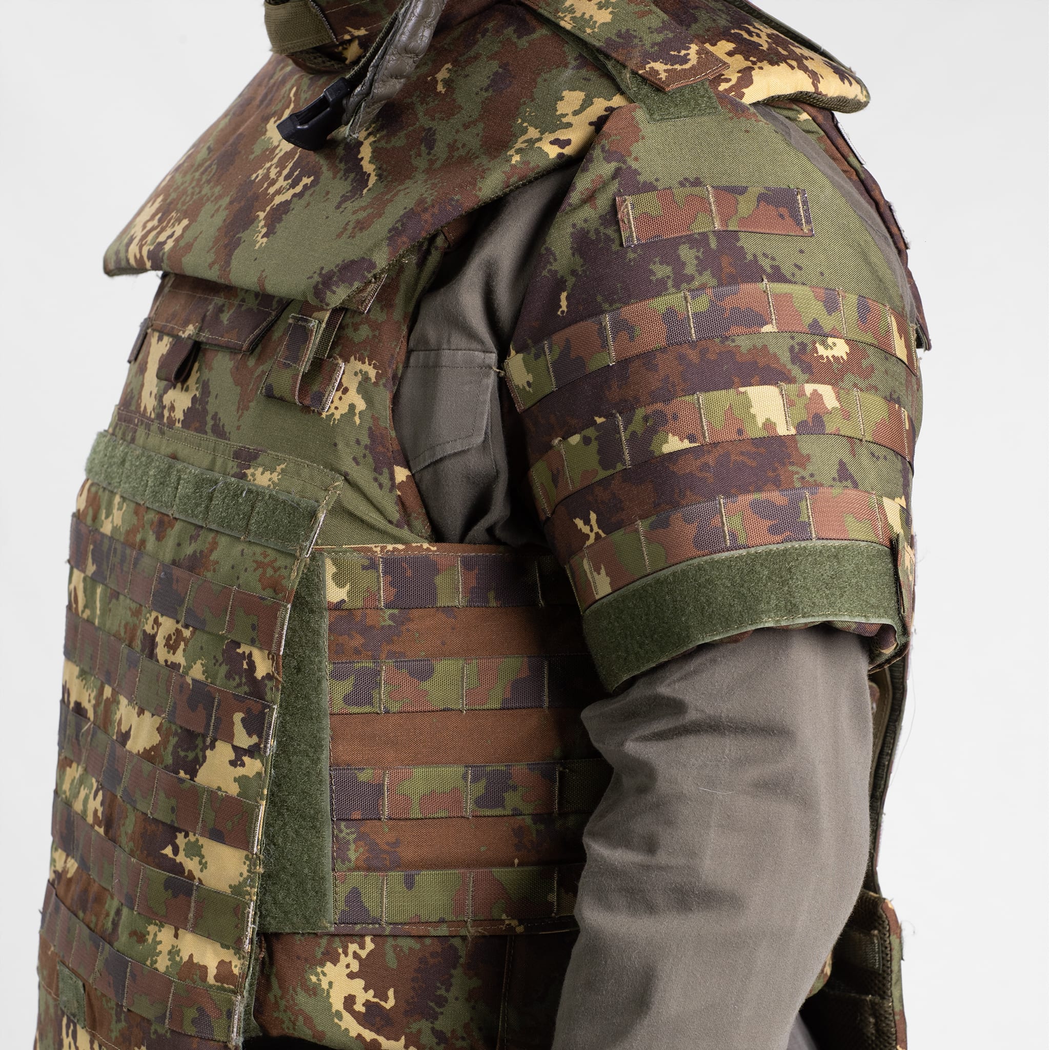 Italian Mimetico Vegetata NC4-09 Protective Armor