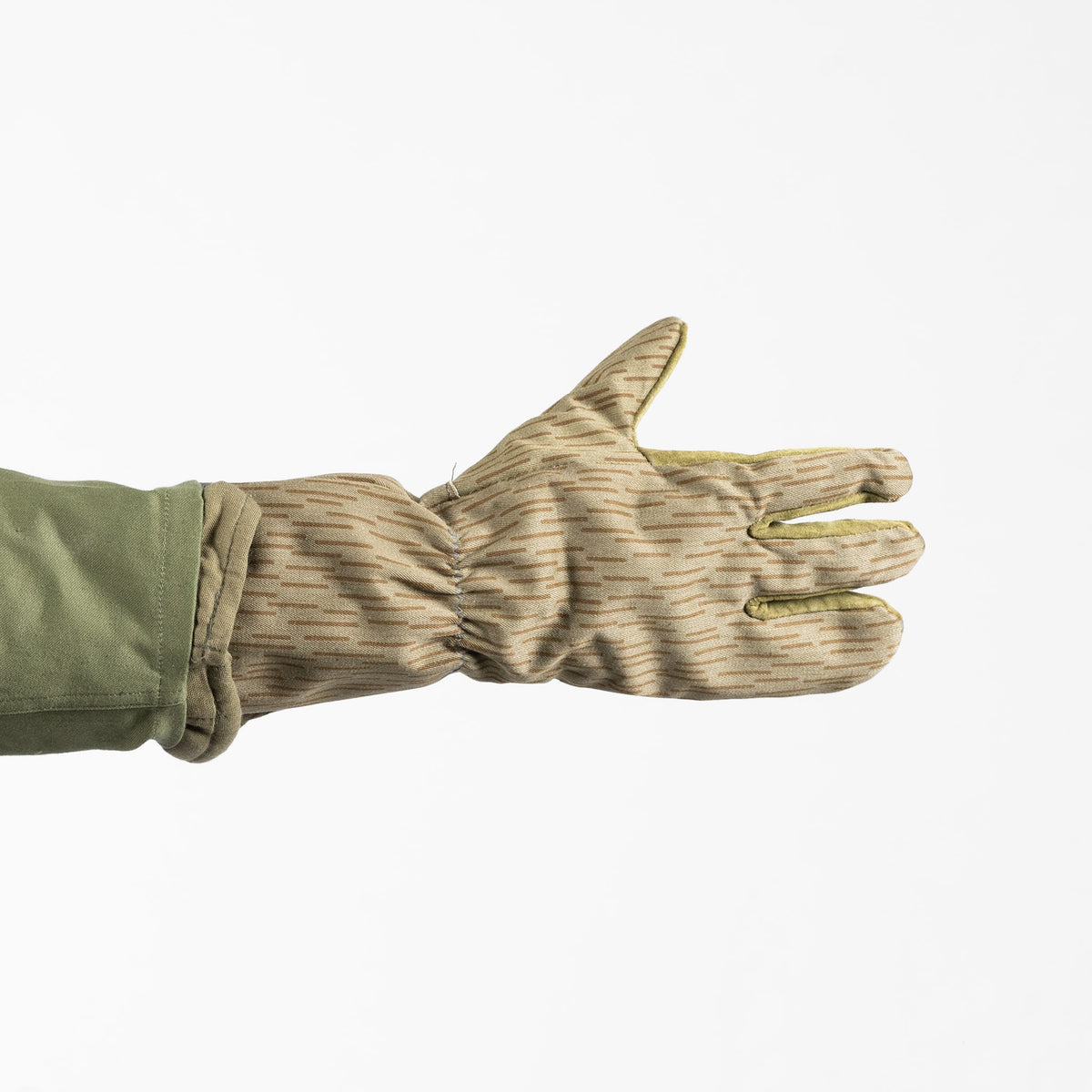 East German Strichtarn 4 Finger Gloves
