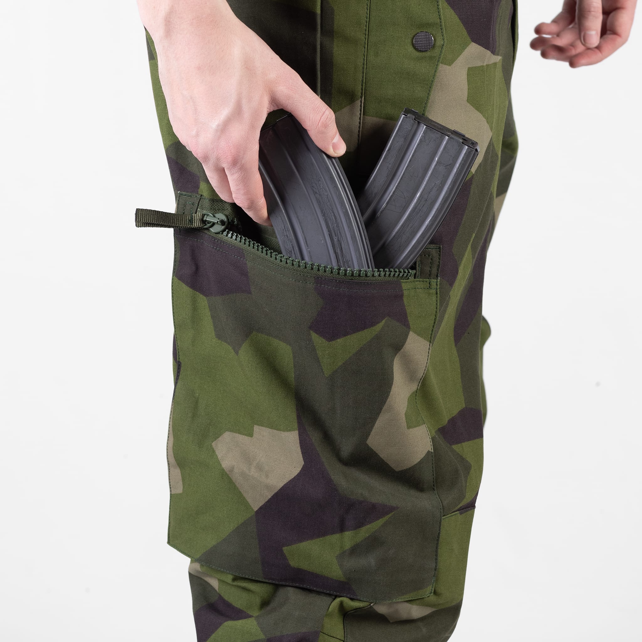 Swedish M90 